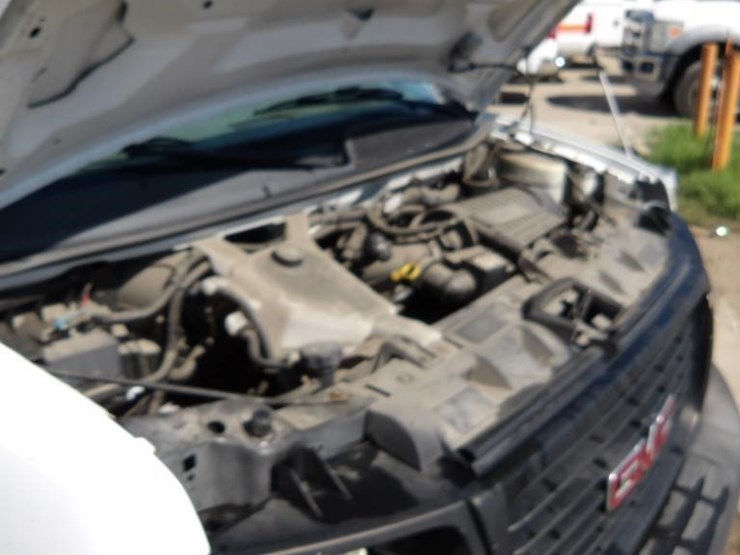 2016-utility-van-image-11