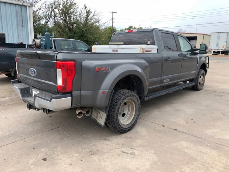 2019-ford-f350-image-3