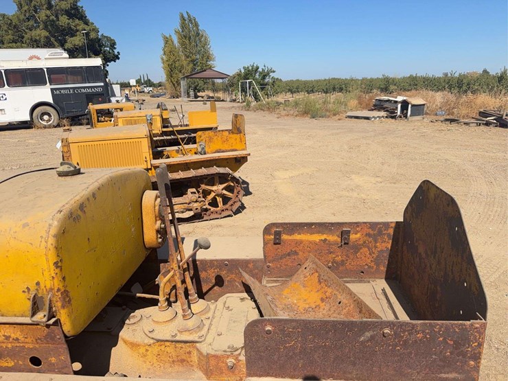caterpillar-20-image-30