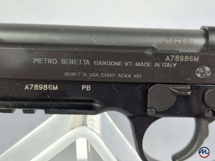 pietro-beretta/-beretta-usa-96a1-.40-s&w-pistol-sn#-a78986m,-3-total-mags,-manual,-in-original-hard-case-image-3