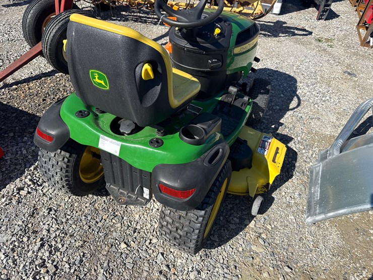 john-deere-e180-image-3