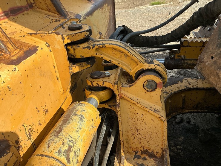 deere-650h-image-22