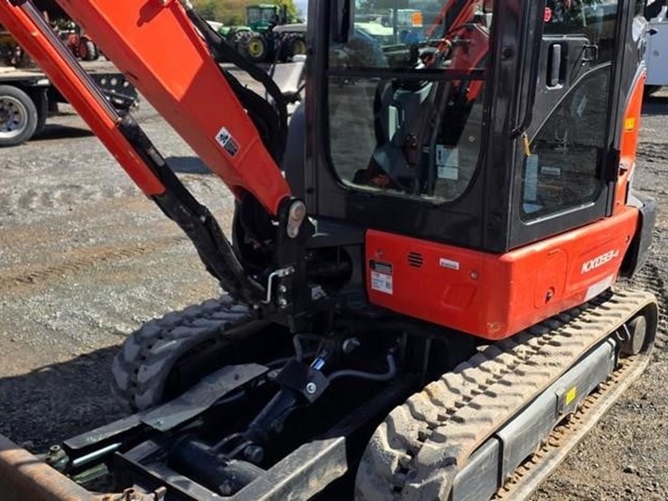 2025-kubota-kx033-4-image-12