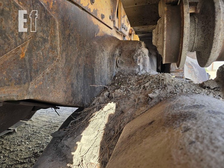 caterpillar-d6d-image-24