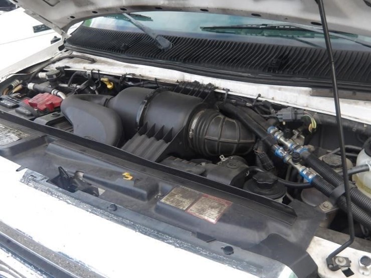 2016-ford-e450-image-8