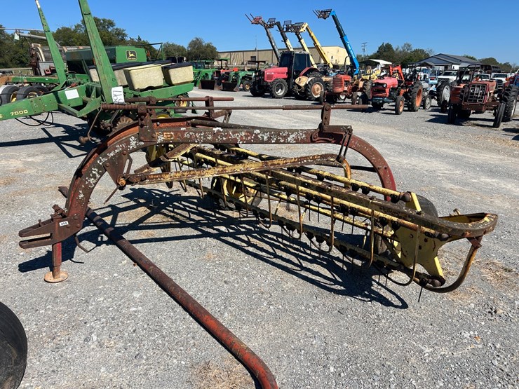 new-holland-256-image-1
