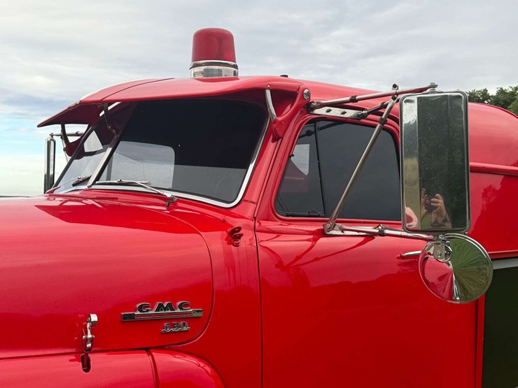 1953-gmc-630-event-truck-image-7