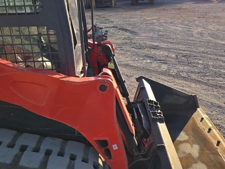 2022-kubota-svl75-2-image-9