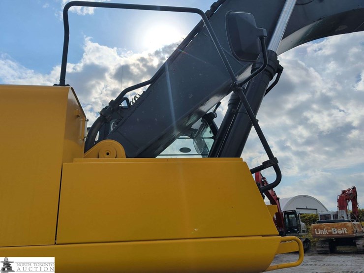2010-john-deere-450-image-26