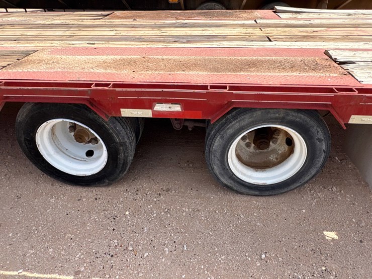 2014-top-hat-trailers-30’-x-102”-t/a-gooseneck-trailer-image-6