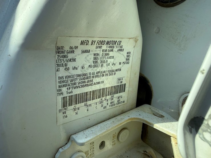 2010-ford-f350-image-129