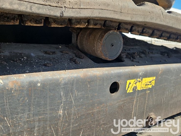 2019-bobcat-e35-image-9