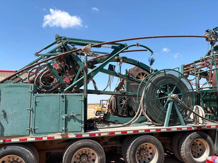 2012-surefire-industries-hydra-rig-hr680-coil-tubing-trailer-image-6