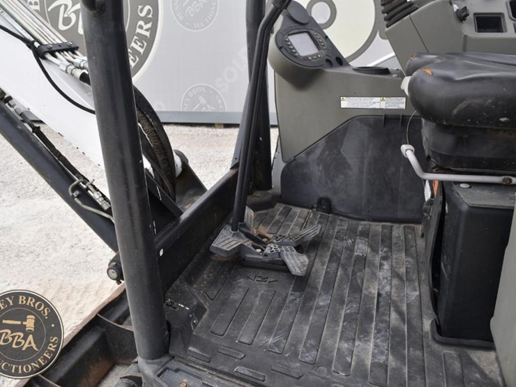 2021-bobcat-e35i-image-34