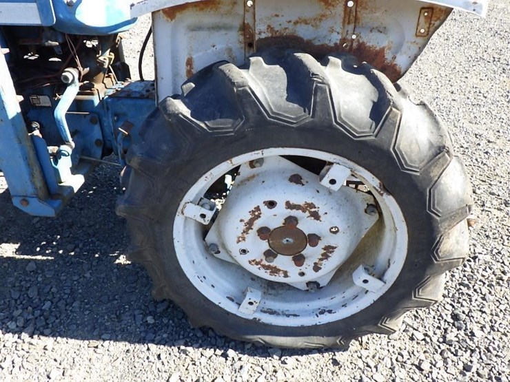 ford-tractor-image-9
