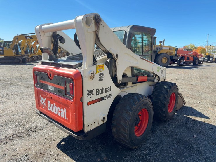 2016-bobcat-s850-image-5