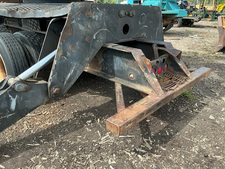 deere-335c-image-39
