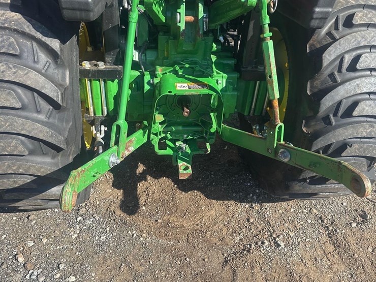2022-john-deere-3043d-image-18