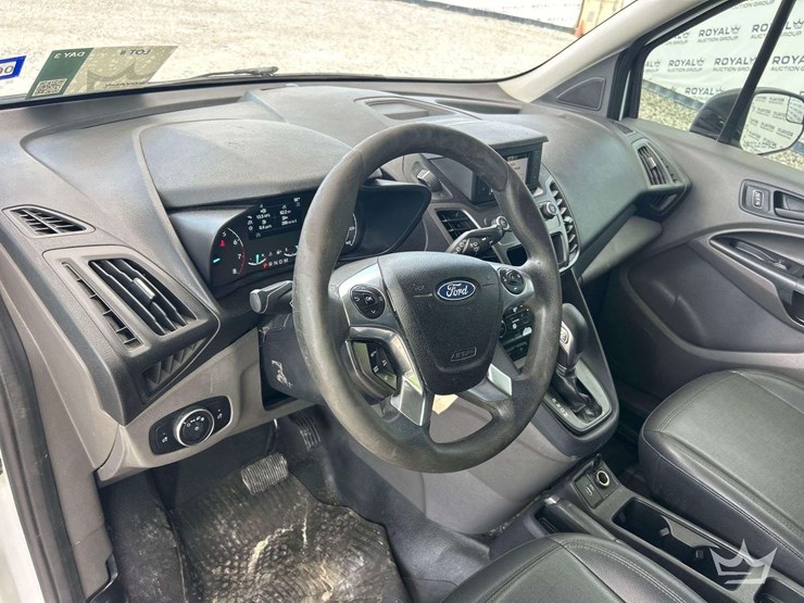 2020-ford-transit-connect-image-10