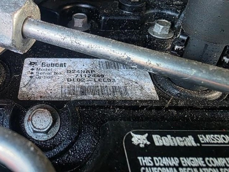 2018-bobcat-s550-image-42