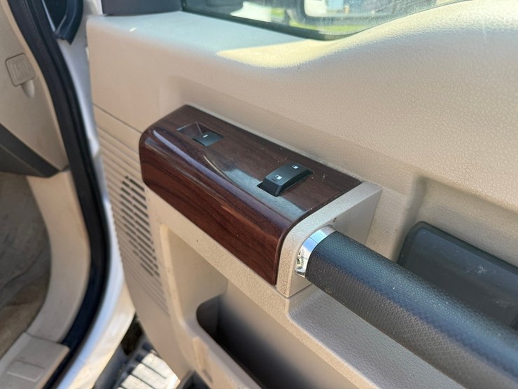 2010-ford-f350-image-79