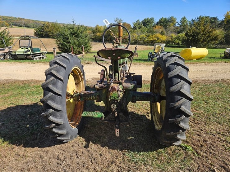 john-deere-model-b-image-4