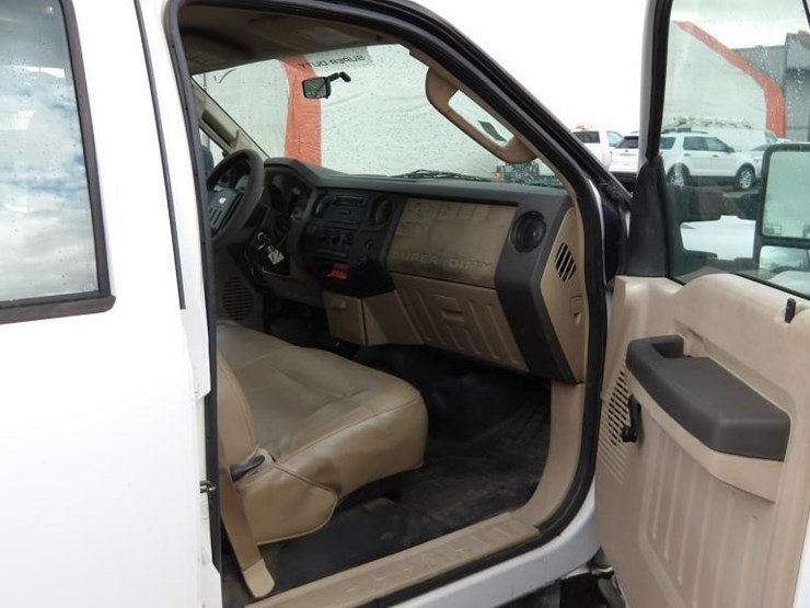 2010-ford-f450-image-16