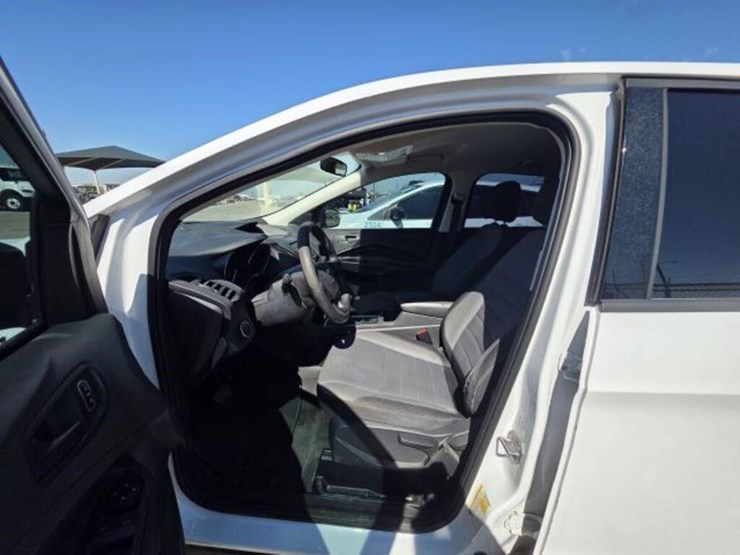 2017-ford-escape-image-5