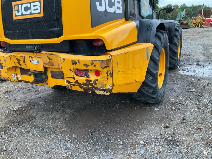 2013-jcb-tm320-image-37