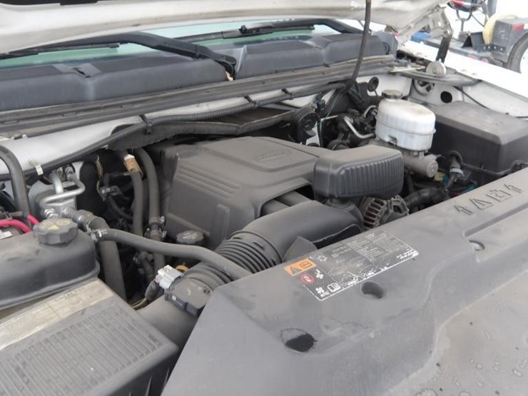2011-chevrolet-silverado-2500-image-10