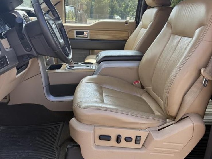 2011-ford-f150-lariat-image-12