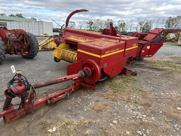 new-holland-570-image-2