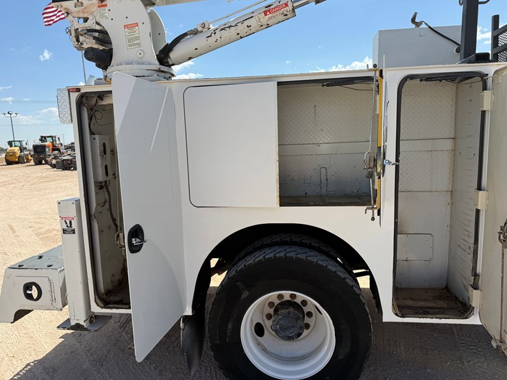 2010-international-durastar-4400-image-19