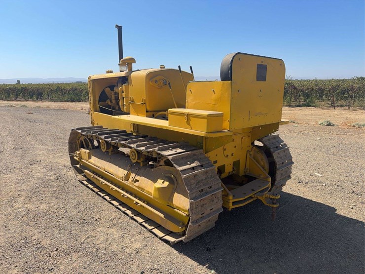 caterpillar-forty-image-3