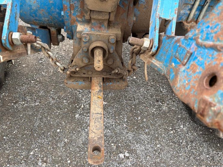ford-4000-image-12
