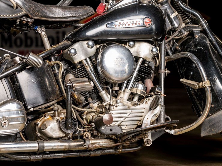 1947-harley-davidson-"74"-knucklehead-image-45