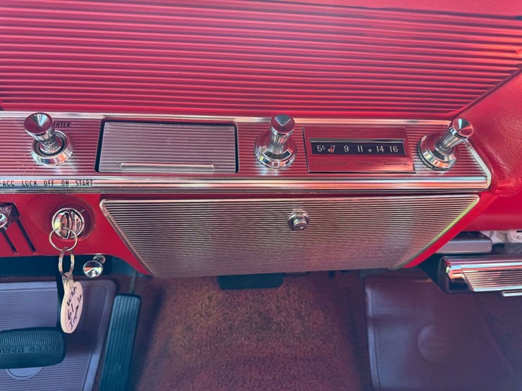 1961-chevrolet-impala-convertible-unrestored-original-image-103