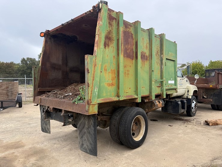 #10597-•-*inop-1998-gmc-c7500-daycab-s/a-grabage-truck-1gdl7h1p7wj519418-inv#10597-image-3