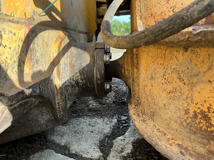 deere-650h-image-23