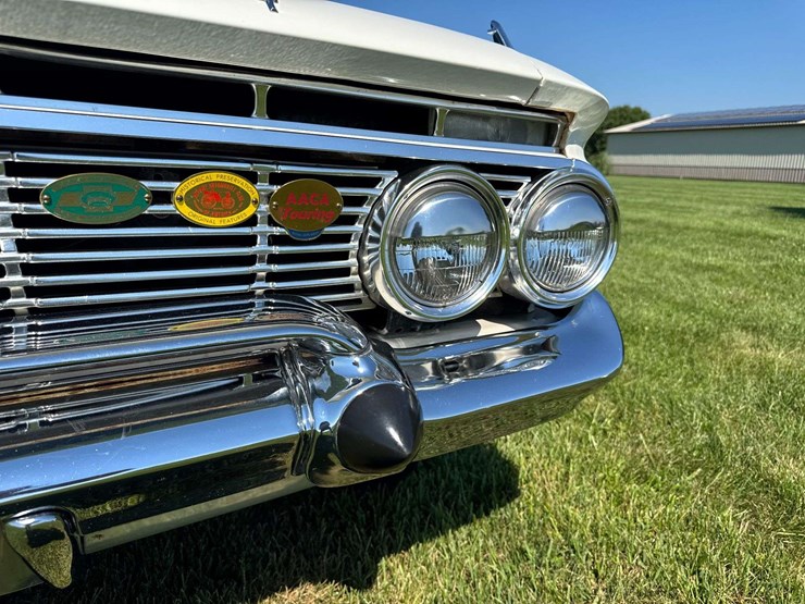 1961-chevrolet-impala-convertible-unrestored-original-image-65
