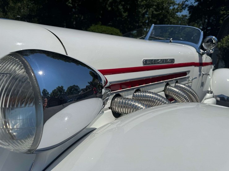1936-auburn-852-supercharged-boattail-speedster-image-12