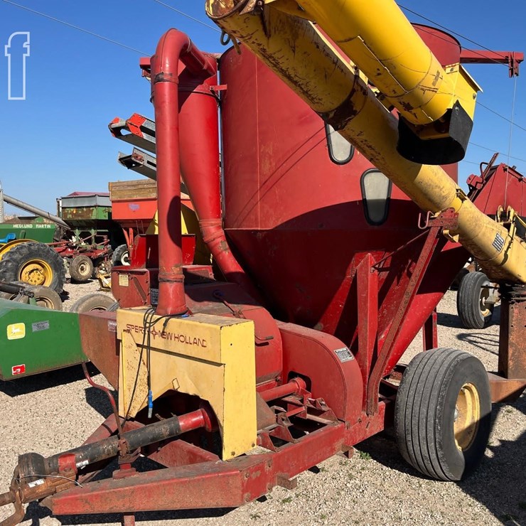 NEW HOLLAND 355