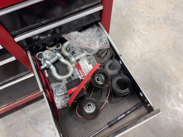 craftsman-tool-box-with-milwaukee-packouts-image-18
