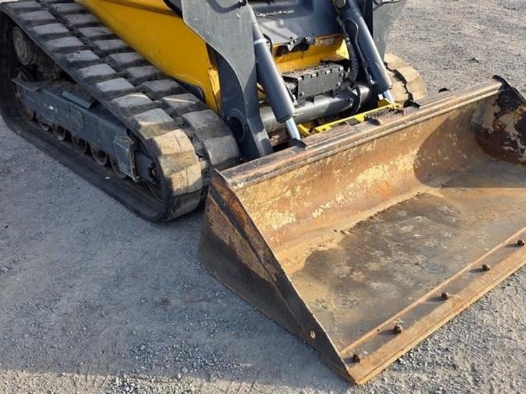 2022-deere-333g-image-6