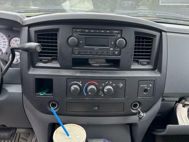 2007-dodge-ram-3500-image-10