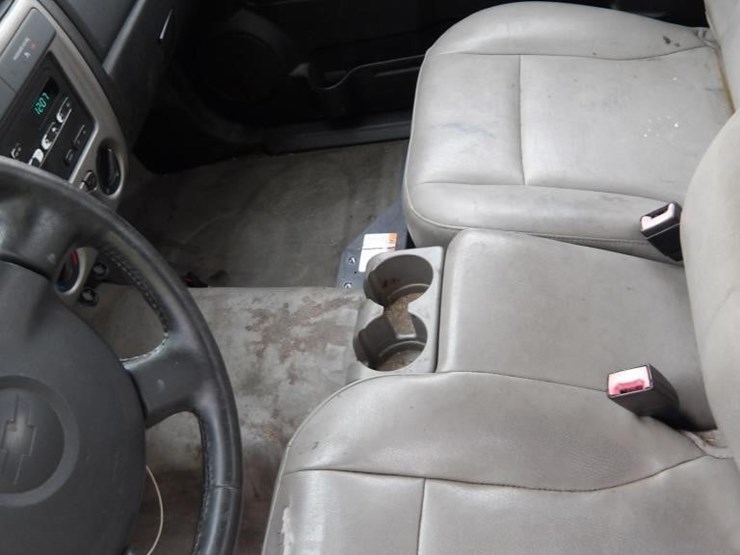 2011-chevrolet-colorado-image-17