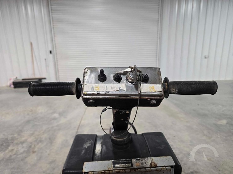 trailer-mounted-pavement-breaker-image-9