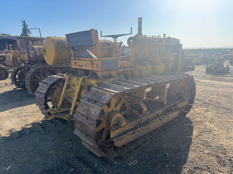 caterpillar-60-image-5