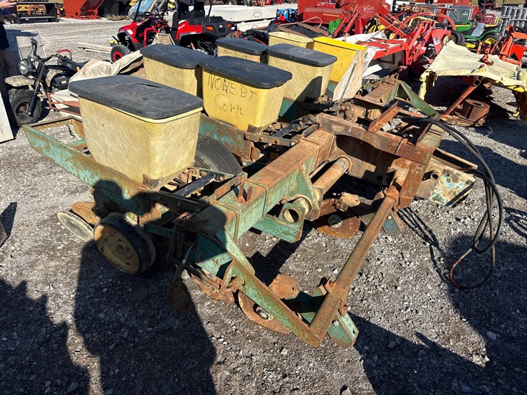 john-deere-7000-image-2