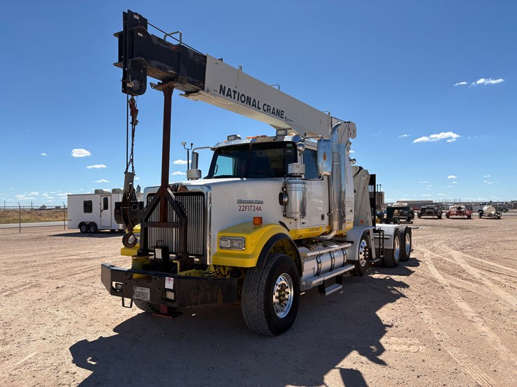 2012-western-star-4900fa-image-3